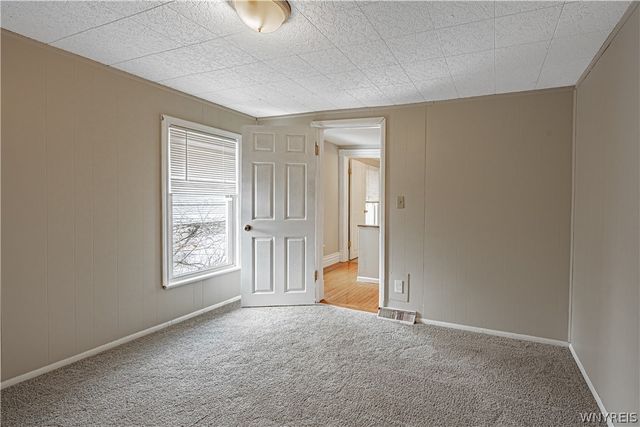 35 Corinthia Street, Lockport City, NY 14094