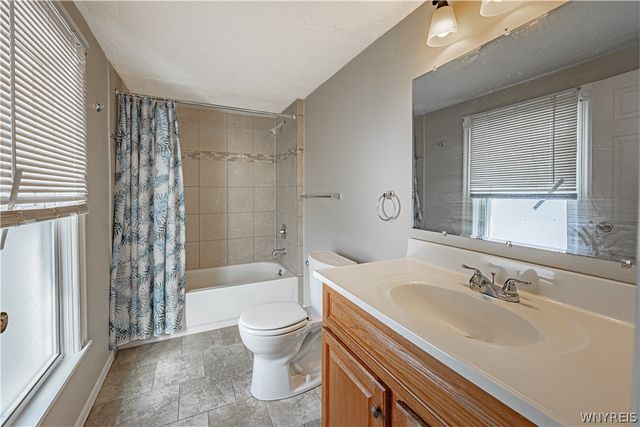 35 Corinthia Street, Lockport City, NY 14094