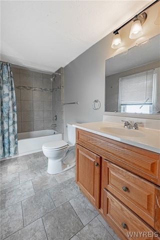 35 Corinthia Street, Lockport City, NY 14094