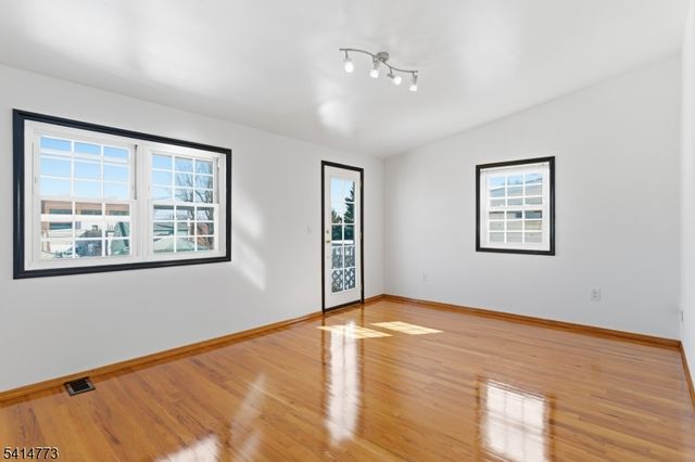 22 Schuyler Ave, Kearny Town, NJ 07032