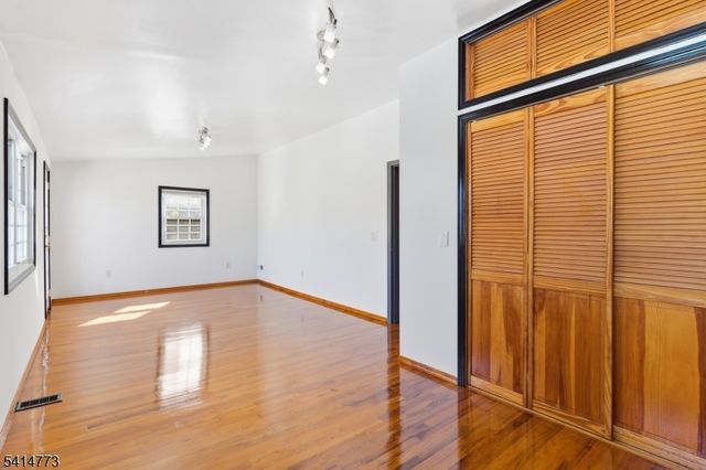 22 Schuyler Ave, Kearny Town, NJ 07032