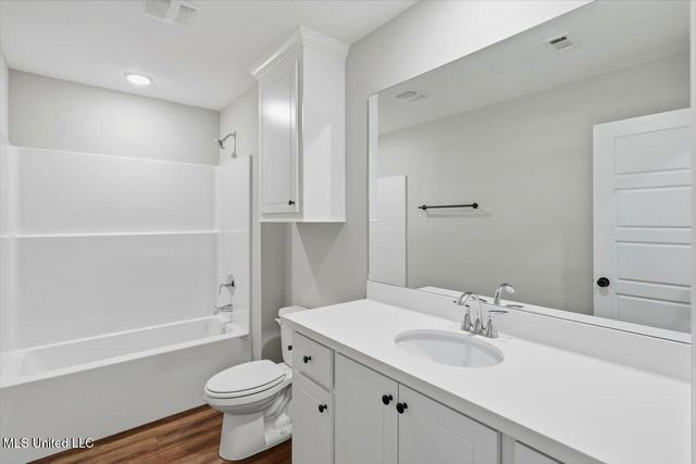 565 Patrick Farms Drive, Pearl, MS 39208