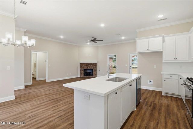 565 Patrick Farms Drive, Pearl, MS 39208