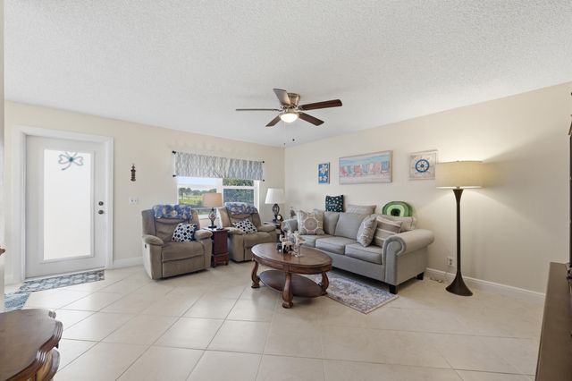 815 Flanders Q, Delray Beach, FL 33484