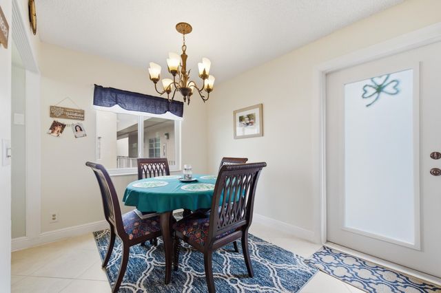 815 Flanders Q, Delray Beach, FL 33484