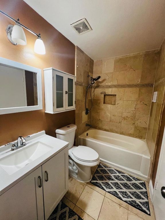 Image 23 of property listing at 7759 Murray Avenue, Gilroy, CA 95020