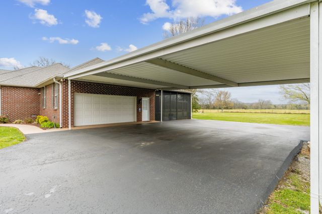 1206 Maple Hill Rd, Lebanon, TN 37087