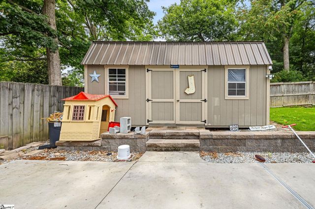 215 Bendingwood Circle, Taylors, SC 29687