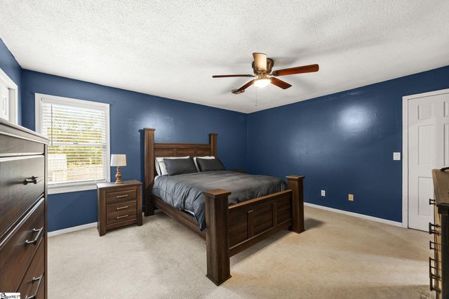 215 Bendingwood Circle, Taylors, SC 29687
