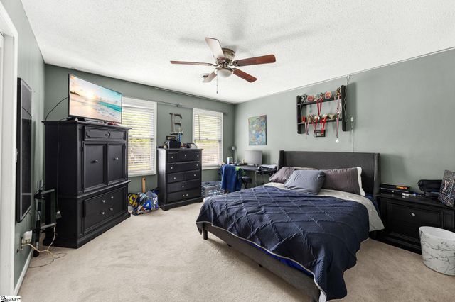 215 Bendingwood Circle, Taylors, SC 29687