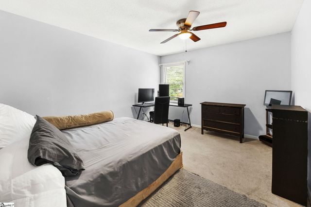215 Bendingwood Circle, Taylors, SC 29687