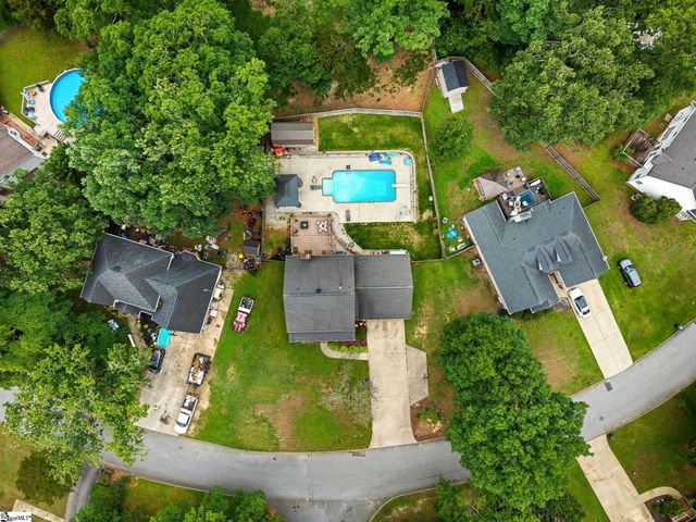 215 Bendingwood Circle, Taylors, SC 29687