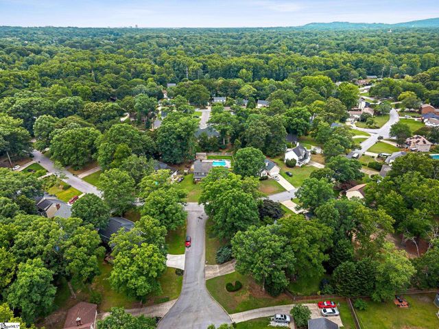 215 Bendingwood Circle, Taylors, SC 29687