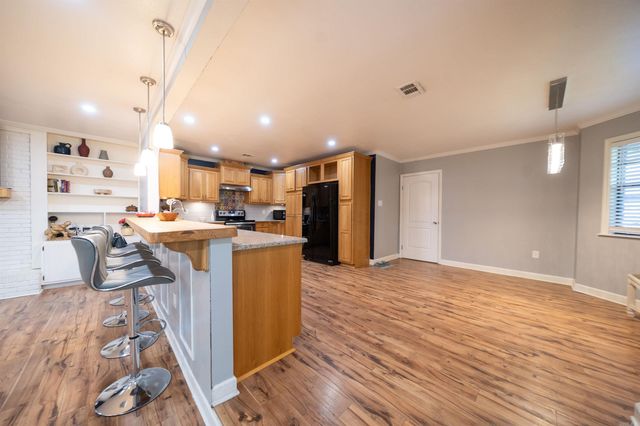 27 White Oak Drive, Conway, AR 72034