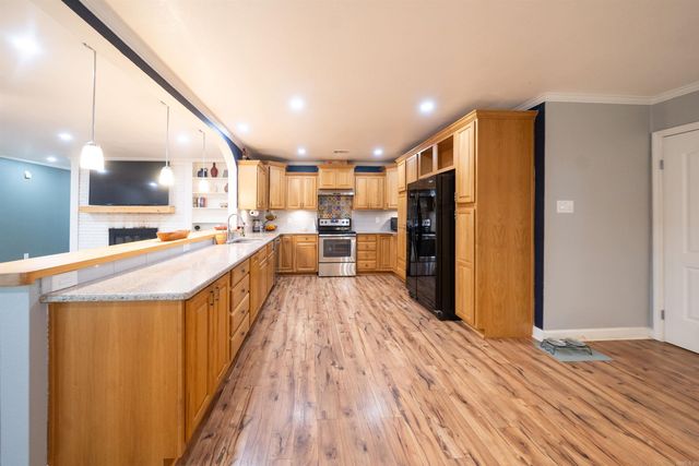 27 White Oak Drive, Conway, AR 72034