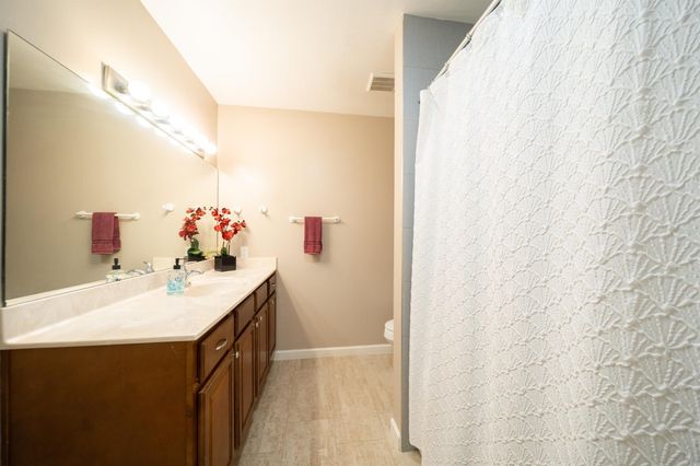 27 White Oak Drive, Conway, AR 72034