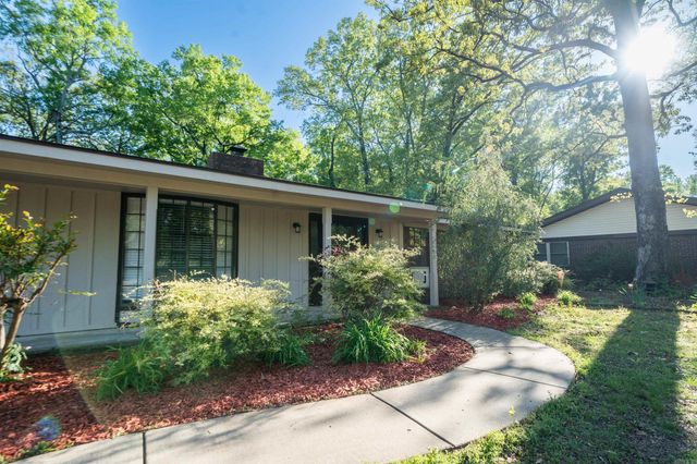 27 White Oak Drive, Conway, AR 72034