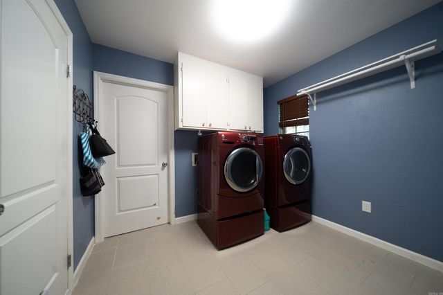 27 White Oak Drive, Conway, AR 72034