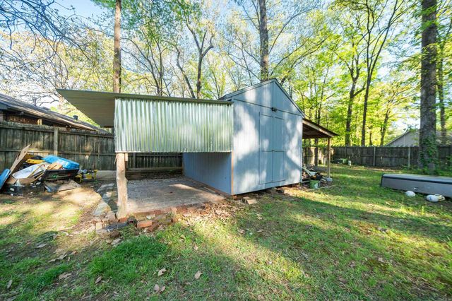 27 White Oak Drive, Conway, AR 72034