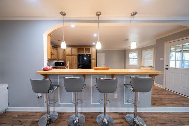 27 White Oak Drive, Conway, AR 72034