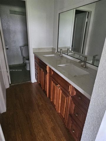 8555 NW 10th St B106, Plantation, FL 33322