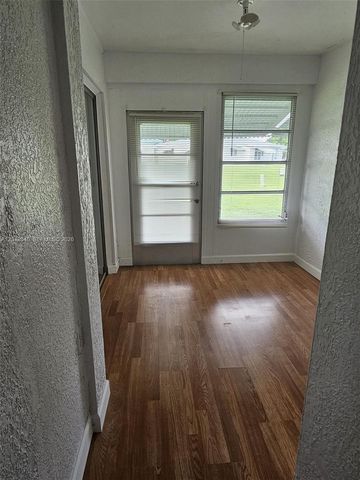 8555 NW 10th St B106, Plantation, FL 33322