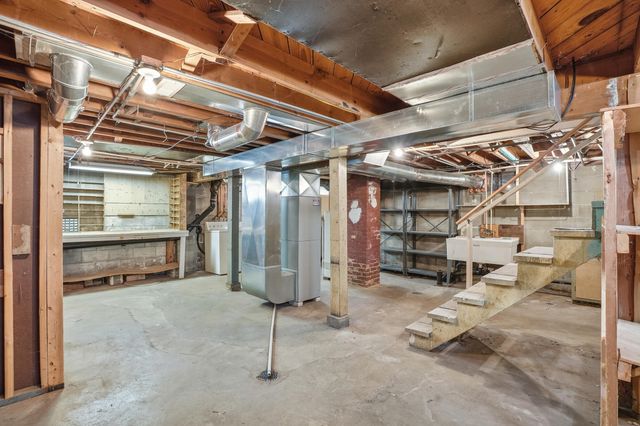 624 N West Street, Crown Point, IN 46307