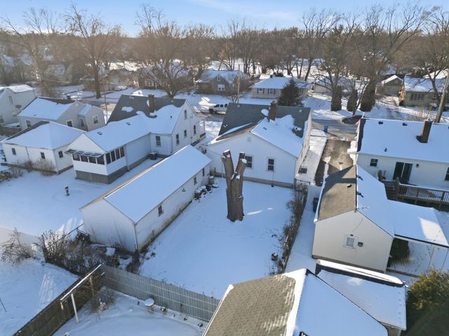 624 N West Street, Crown Point, IN 46307