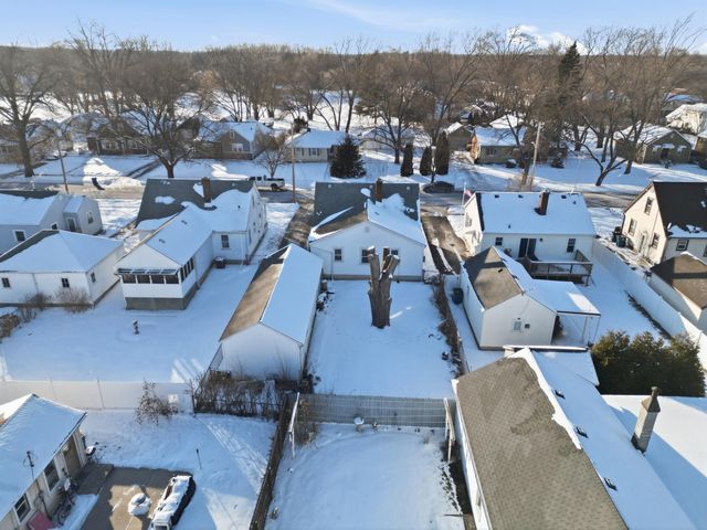 624 N West Street, Crown Point, IN 46307