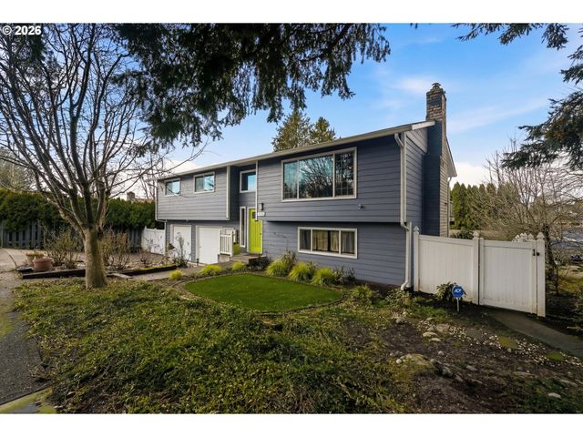 3895 Se PELTON Ave, Troutdale, OR 97060
