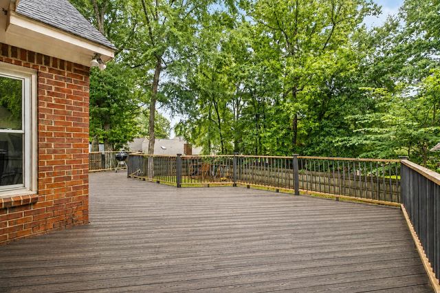 8417 W ASKERSUND CV, Memphis, TN 38018