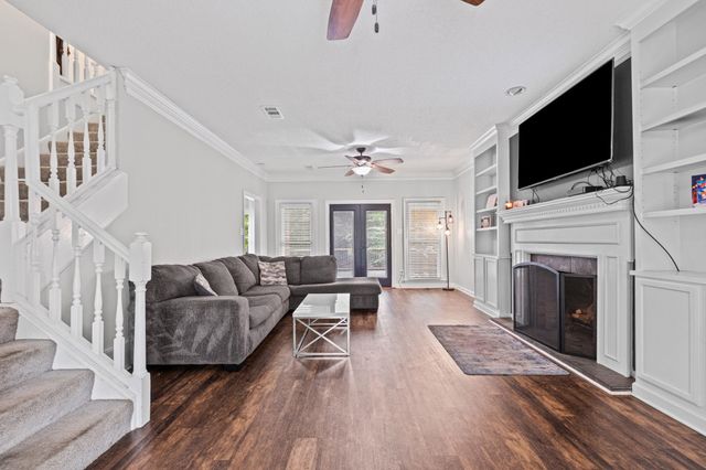 8417 W ASKERSUND CV, Memphis, TN 38018