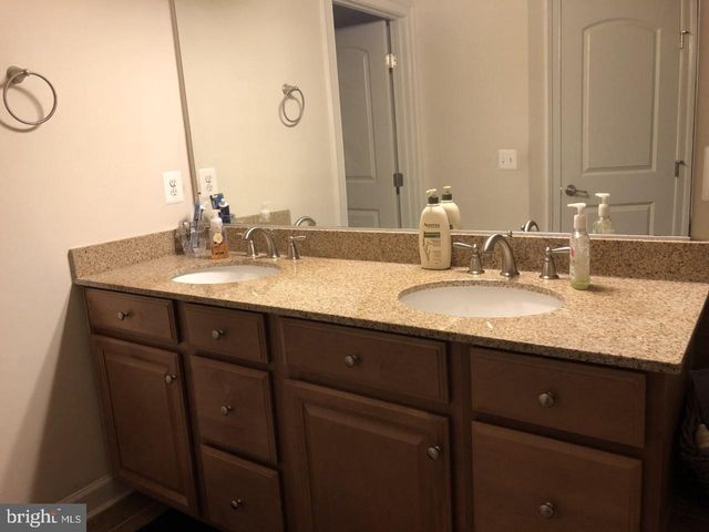 44388 FOXTHOM TER, Ashburn, VA 20147