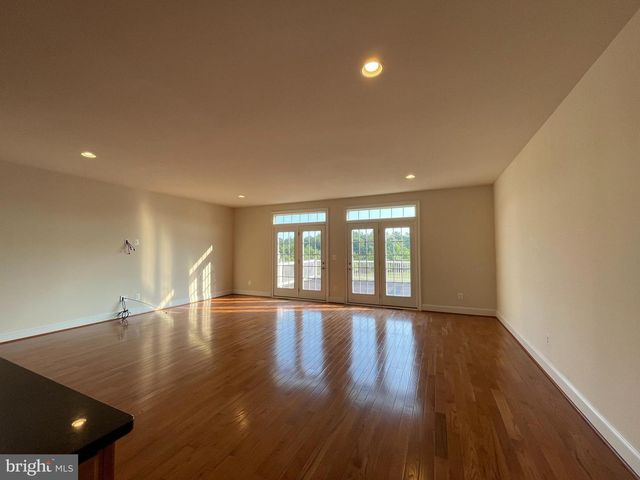 44388 FOXTHOM TER, Ashburn, VA 20147