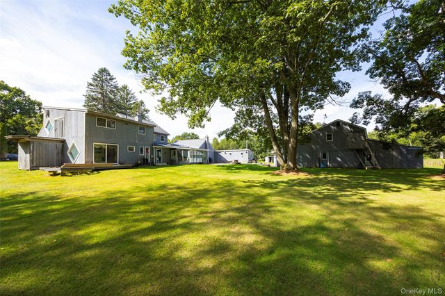 89 Deer Pond Road, Verbank, NY 12585