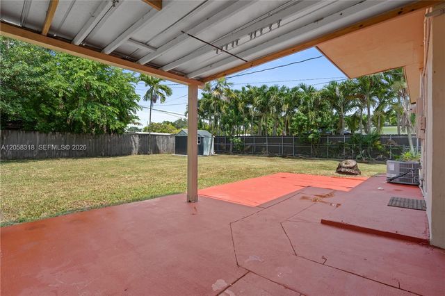 4641 SW 99th Ct, Miami, FL 33165