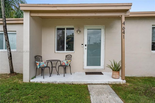 4641 SW 99th Ct, Miami, FL 33165
