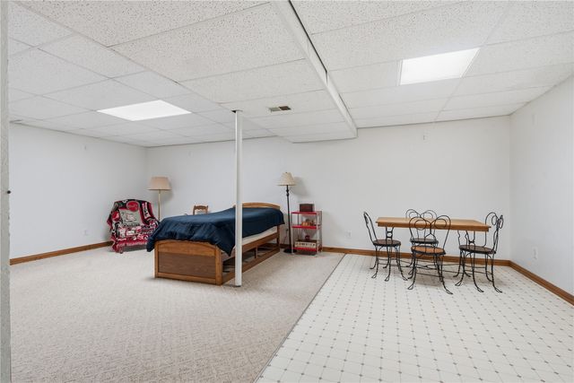3766 Greens Grove Road, Center Point, IA 52213
