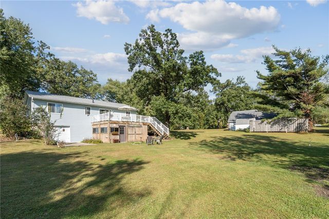 3766 Greens Grove Road, Center Point, IA 52213