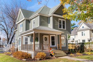 705 Paddock Avenue, Ashton, IL 61006