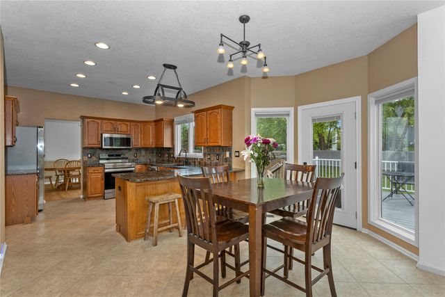 5961 Wistful Vista Drive, West Des Moines, IA 50266