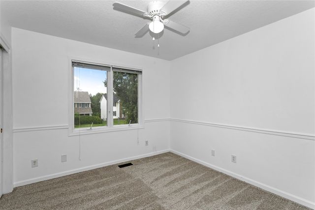 5961 Wistful Vista Drive, West Des Moines, IA 50266
