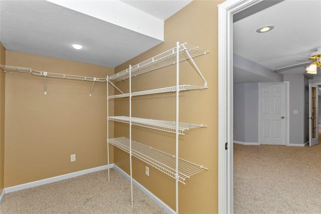 5961 Wistful Vista Drive, West Des Moines, IA 50266