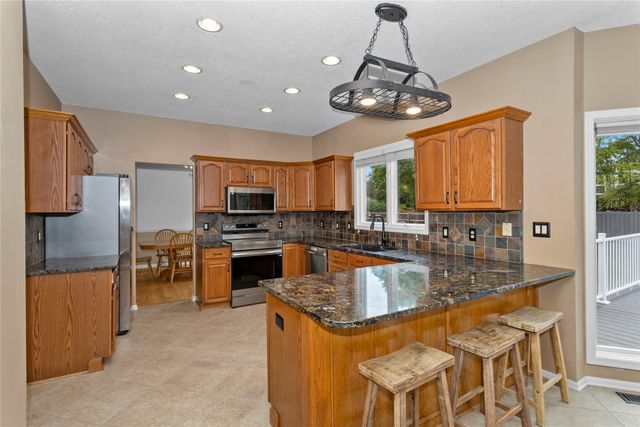 5961 Wistful Vista Drive, West Des Moines, IA 50266