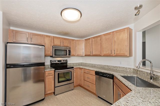 26101 Village Lane 107, Beachwood, OH 44122