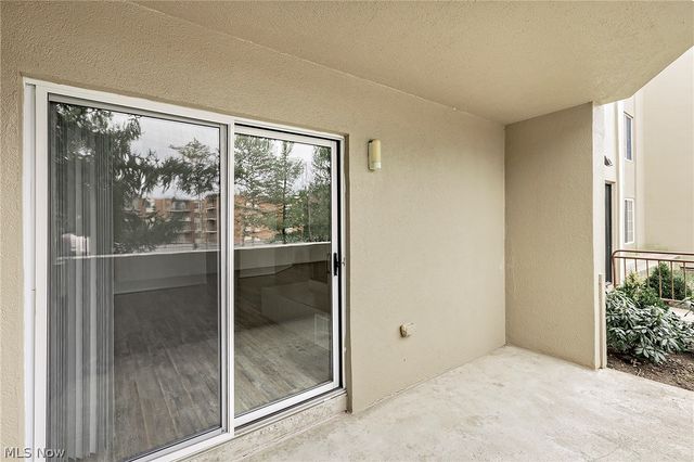 26101 Village Lane 107, Beachwood, OH 44122