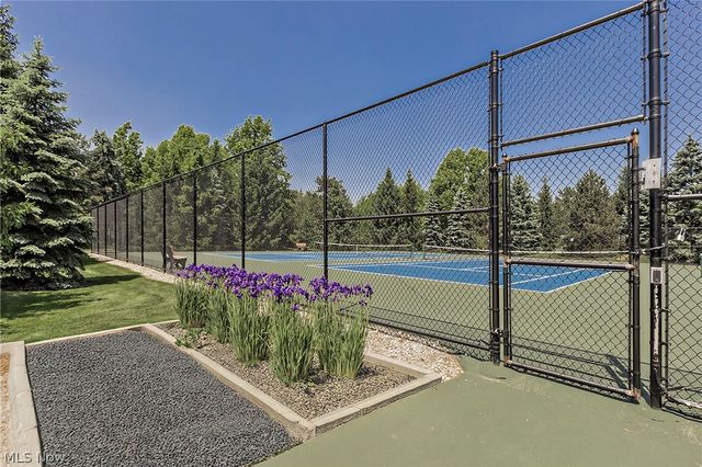 26101 Village Lane 107, Beachwood, OH 44122