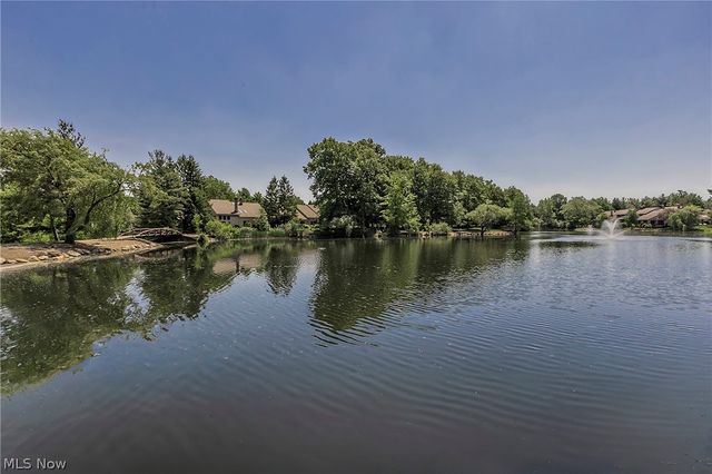 26101 Village Lane 107, Beachwood, OH 44122