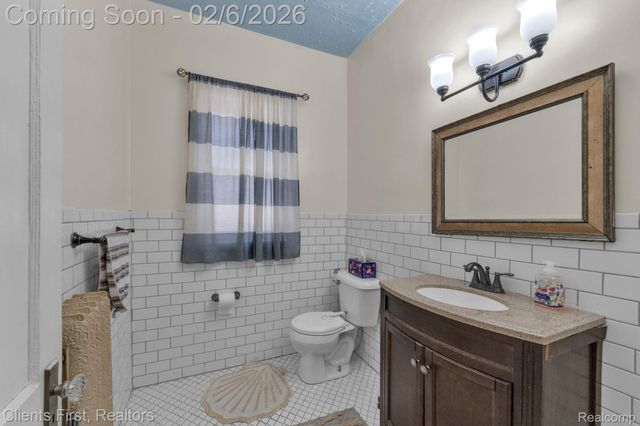 21700 Morley Avenue, Dearborn, MI 48124