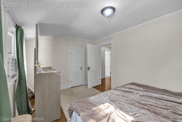 21700 Morley Avenue, Dearborn, MI 48124